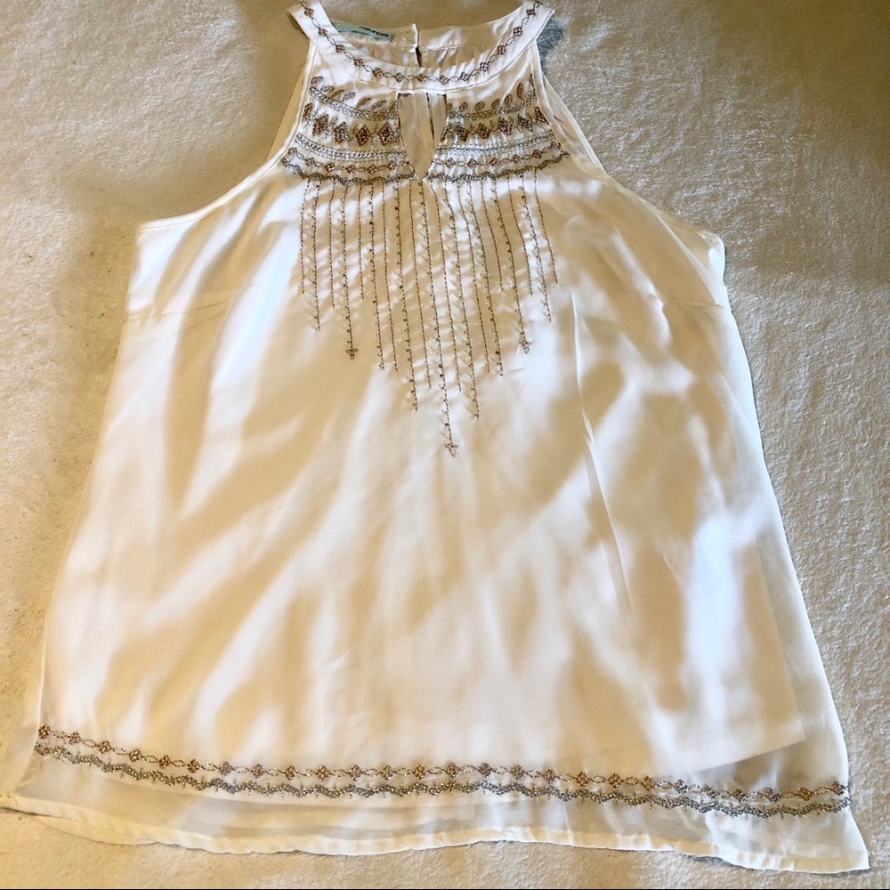 Embroidery tank top